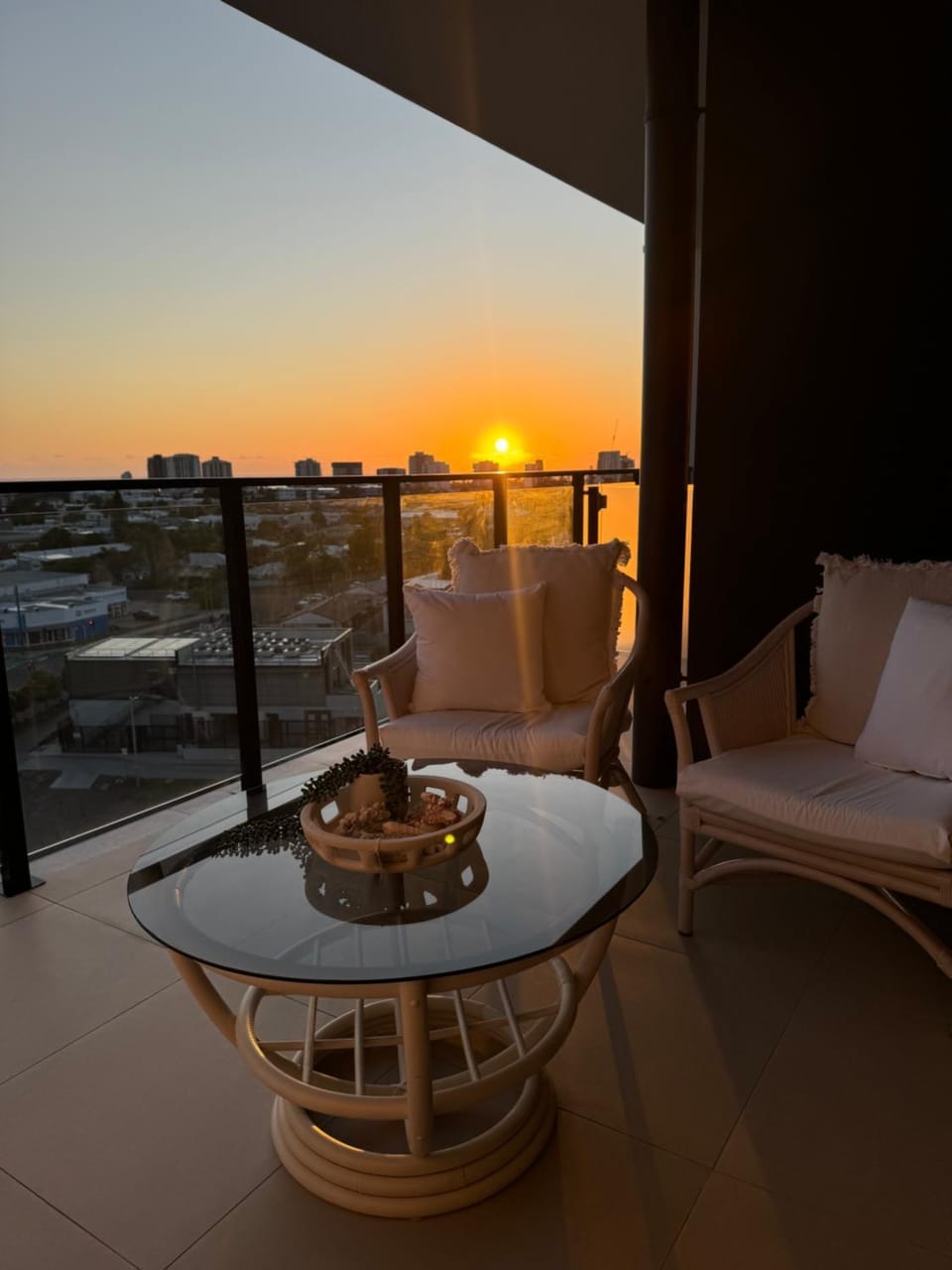 View (from property/room), Balcony/Terrace, Sunrise