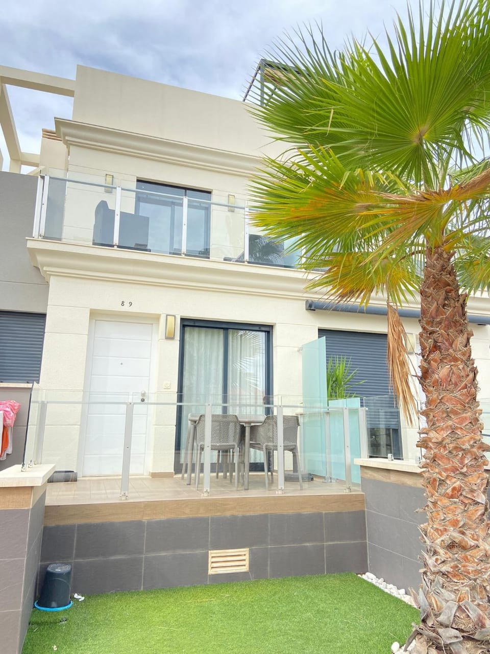 Property building, Facade/entrance, Off site