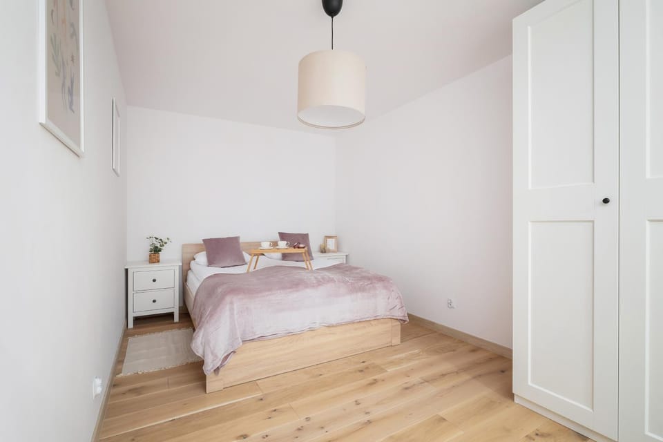 Bedroom, wardrobe