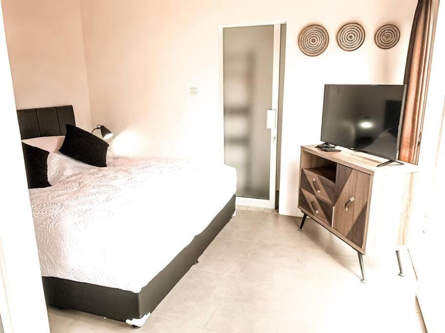 Elegant 5 Bdr villa in the heart of Seminyak Villa in Kuta