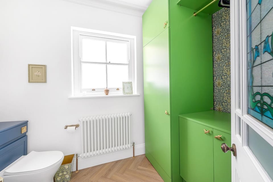Blossom House New 3bed house in Barons Court House in London