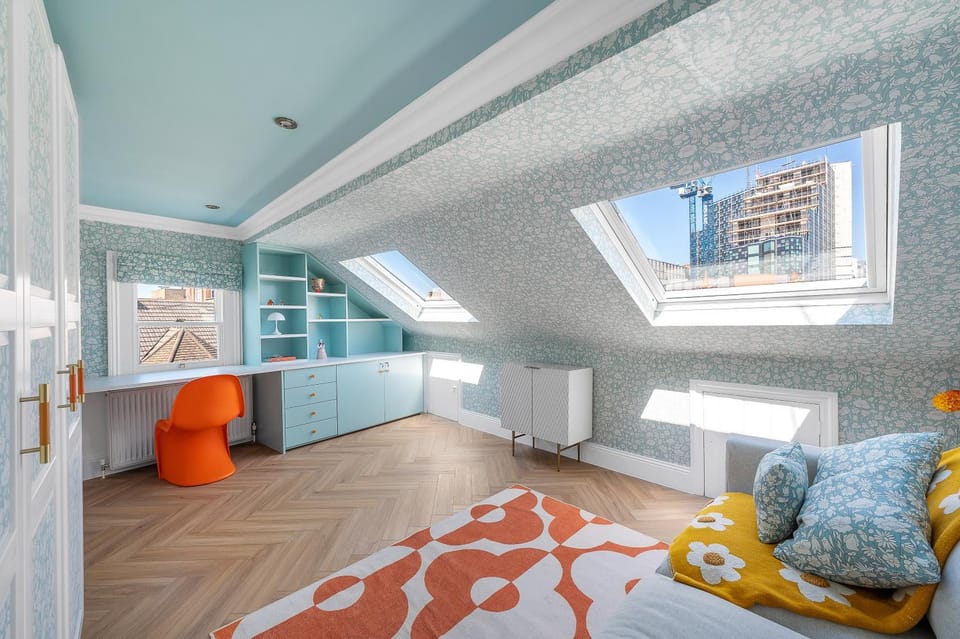 Blossom House New 3bed house in Barons Court House in London