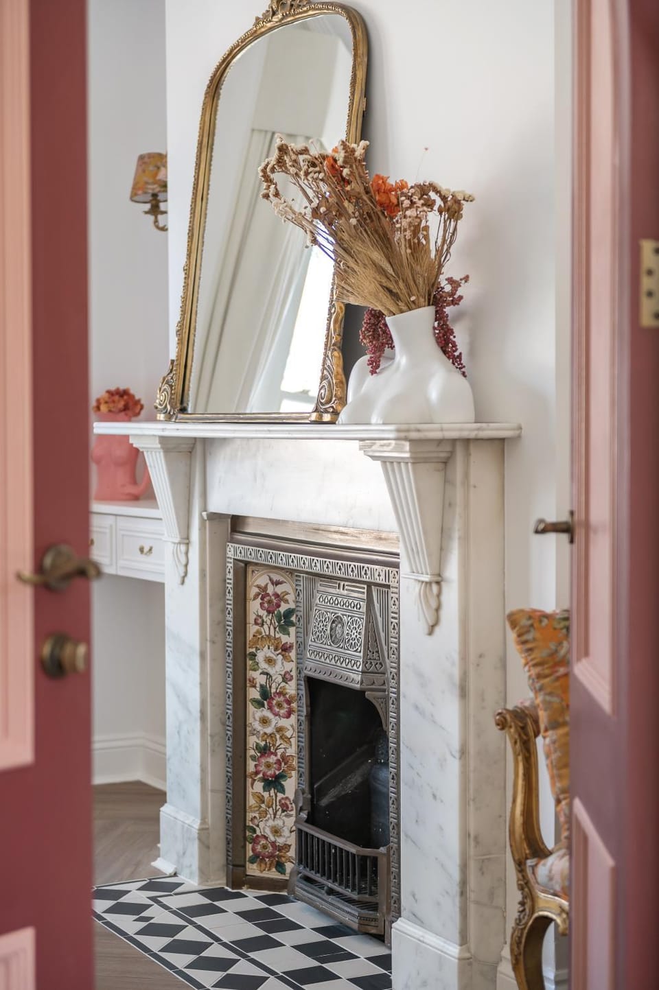 Blossom House New 3bed house in Barons Court House in London