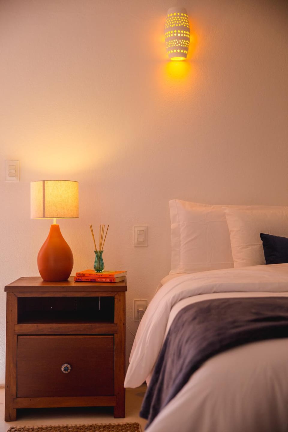 Bed, Photo of the whole room, Bedroom