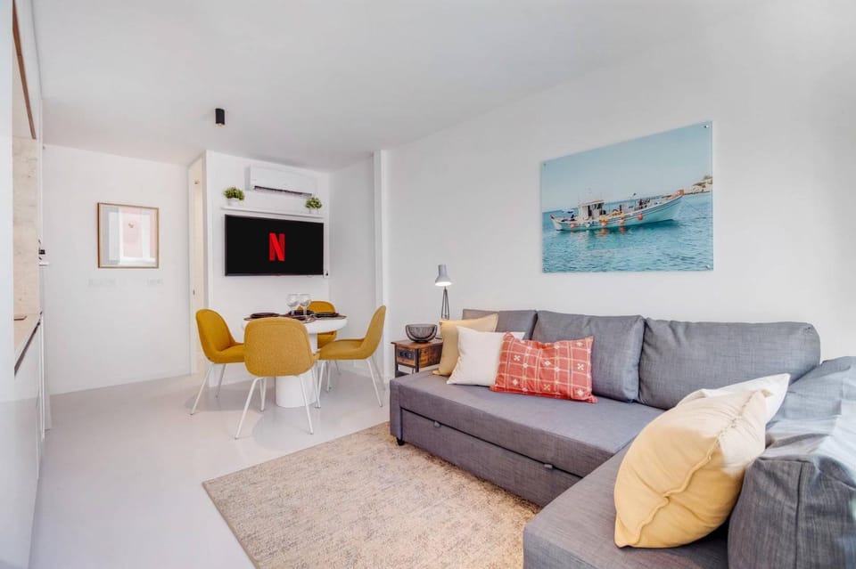 1BR Charming in the heart of Santos | By Airnest Apartment in Lisbon
