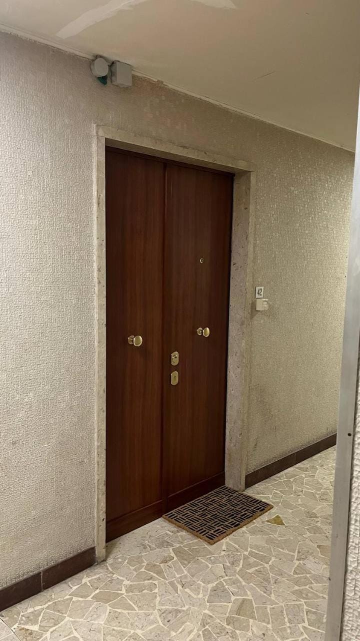 Property building, Street view