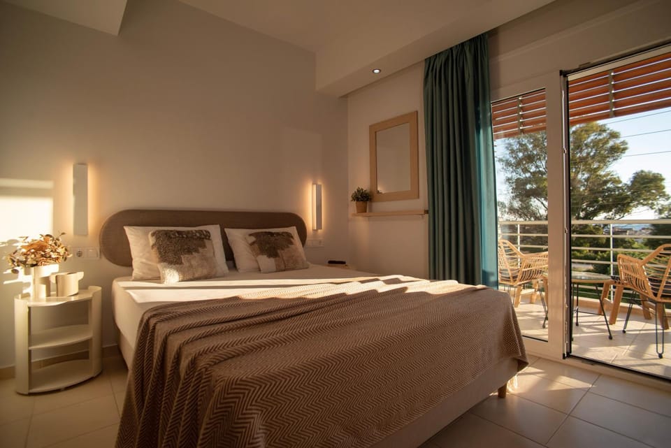 Bed, View (from property/room), Balcony/Terrace, Bedroom