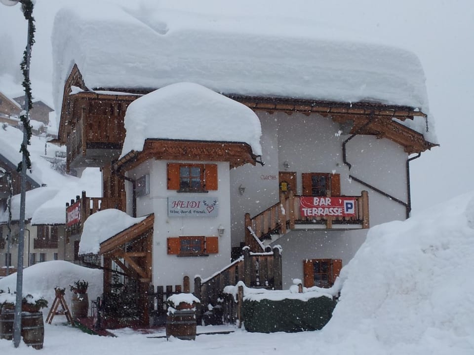 Property building, Winter