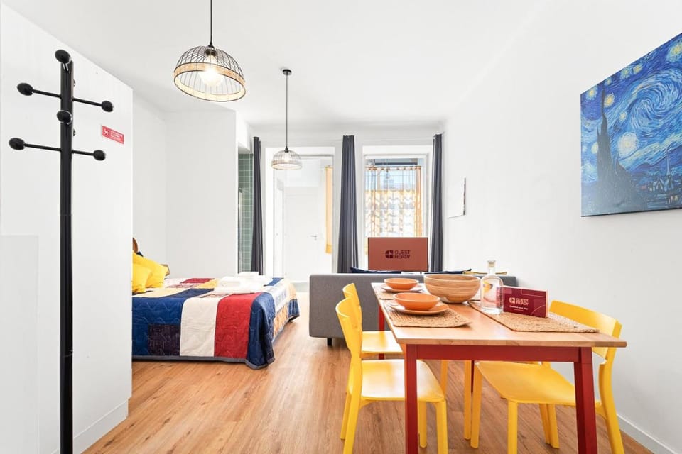 GuestReady - Peaceful home with a private backyard Apartment in Porto