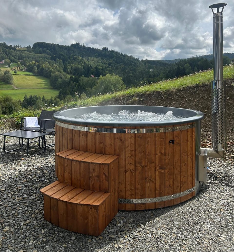 Natural landscape, Hot Tub, Mountain view