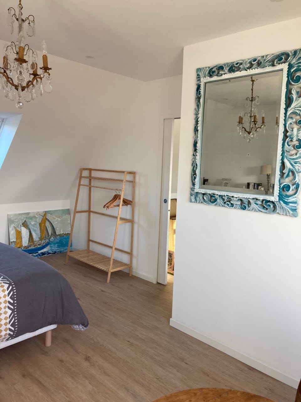 Photo of the whole room