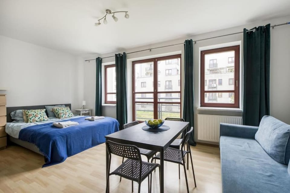 Bed, Living room, Photo of the whole room, Seating area, Dining area, Bedroom