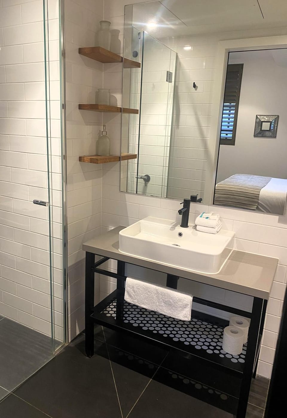 Shower, Bathroom, towels