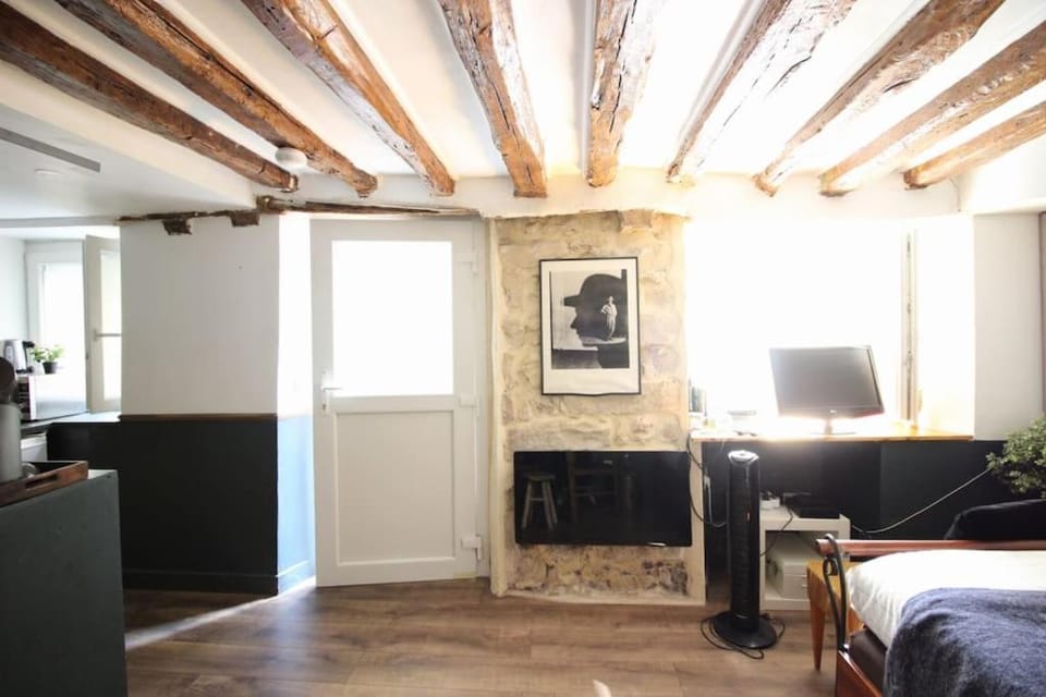 Le Bellifontain - Centre Apartment in Fontainebleau