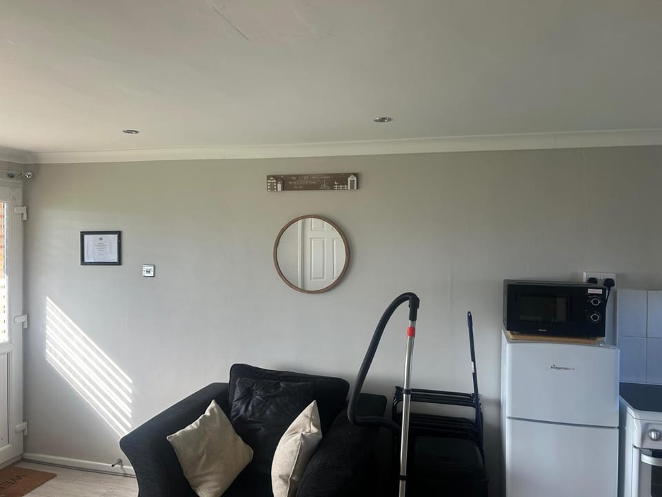 Great Yarmouth - Chalet - Sleeps 5 - Parking Chalet in Hemsby