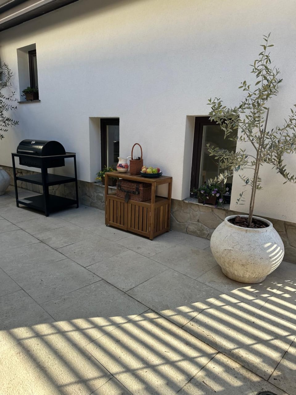 Peaceful Family Retreat Villa with a private Hot Tub Villa in Plovdiv Province