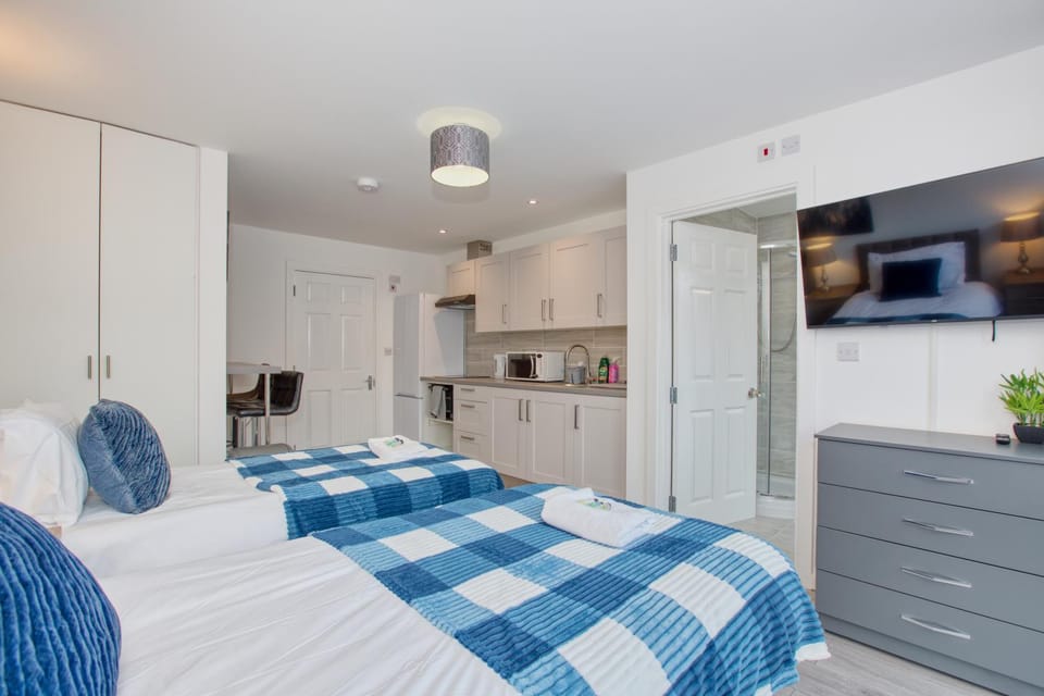 Modern Twin Studio - Town Centre - Long Stays Welcome! Apartment in Bridgwater