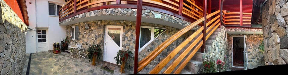 Podul Cetatii Bed and Breakfast in Romania