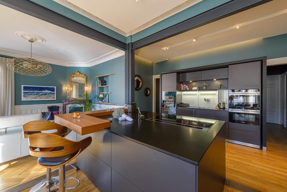 Kitchen or kitchenette