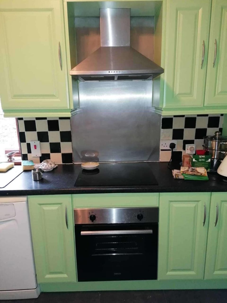 The Railway Lodge - 4 Bedrooms Sleeps 11 Pets Ok House in Westmeath, Co. Westmeath, Ireland