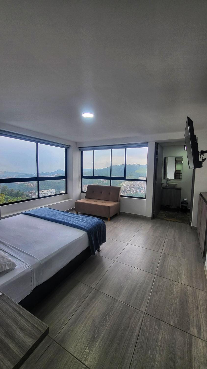 Bed, Photo of the whole room, Bedroom