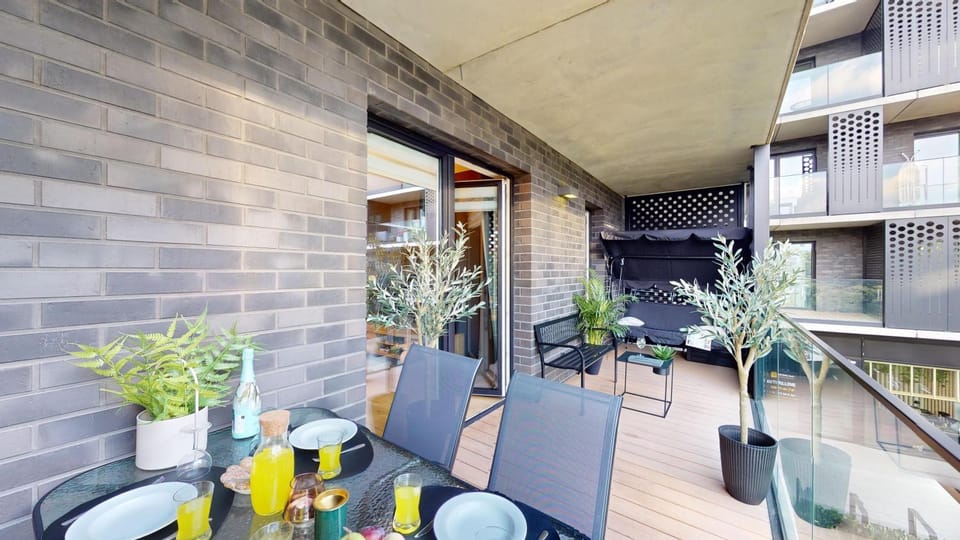 Apartament z tarasem i widokiem na rzekę WroApart-PL - Apartment with terrace and river view WroApart Apartment in Wroclaw