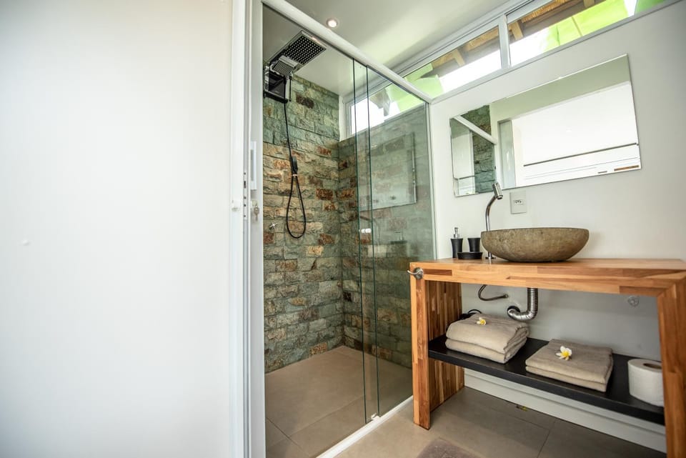 Shower, Bathroom, towels
