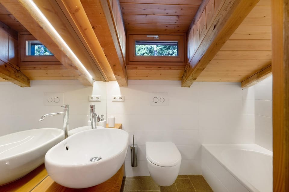 Bathroom, Living room