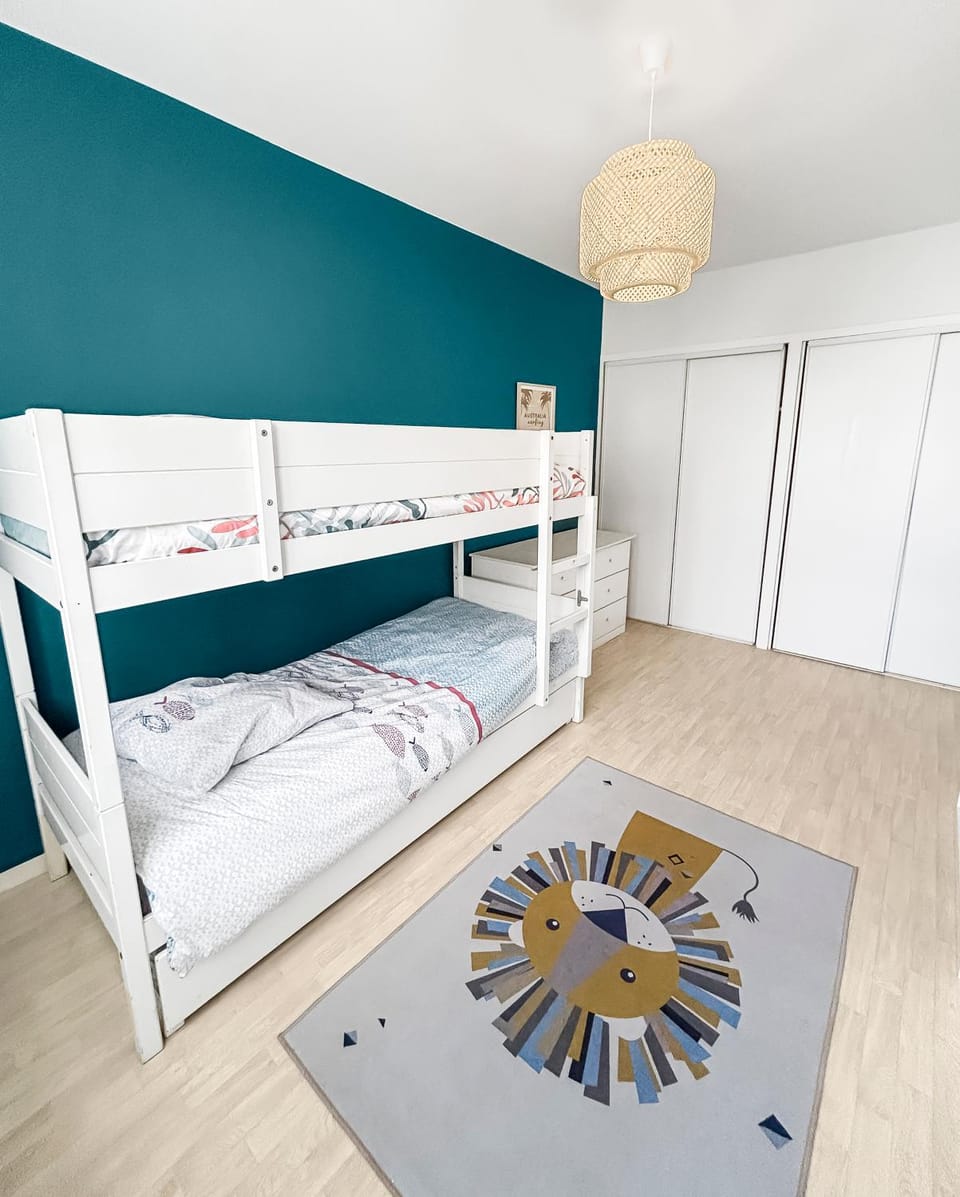 Bed, Photo of the whole room, Bedroom, bunk bed, wardrobe