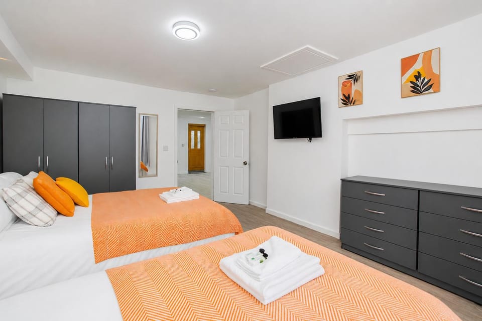 Bed, Bedroom