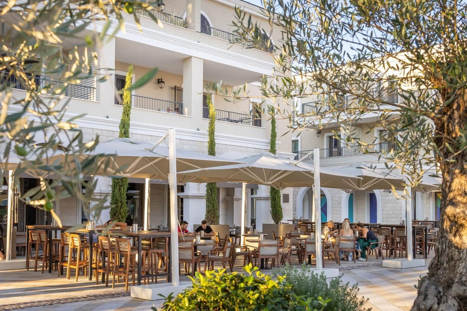 Contemporary Studio Apartment - Lustica Centrale Apartment in Kotor Municipality