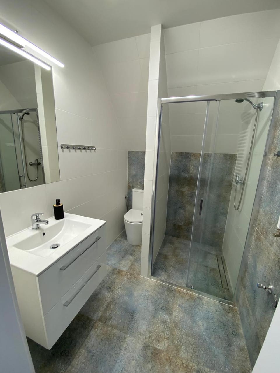 Shower, Toilet, Bathroom