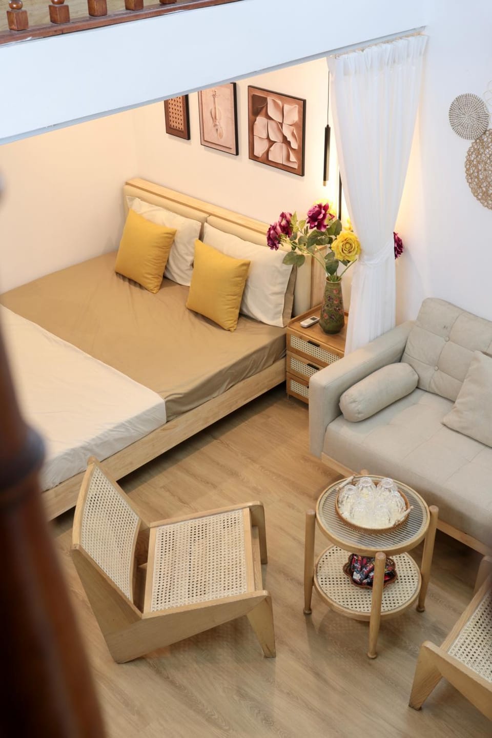 Bed, Living room, Seating area, Bedroom
