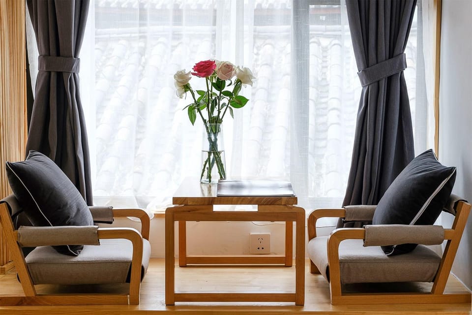 Living room, Seating area