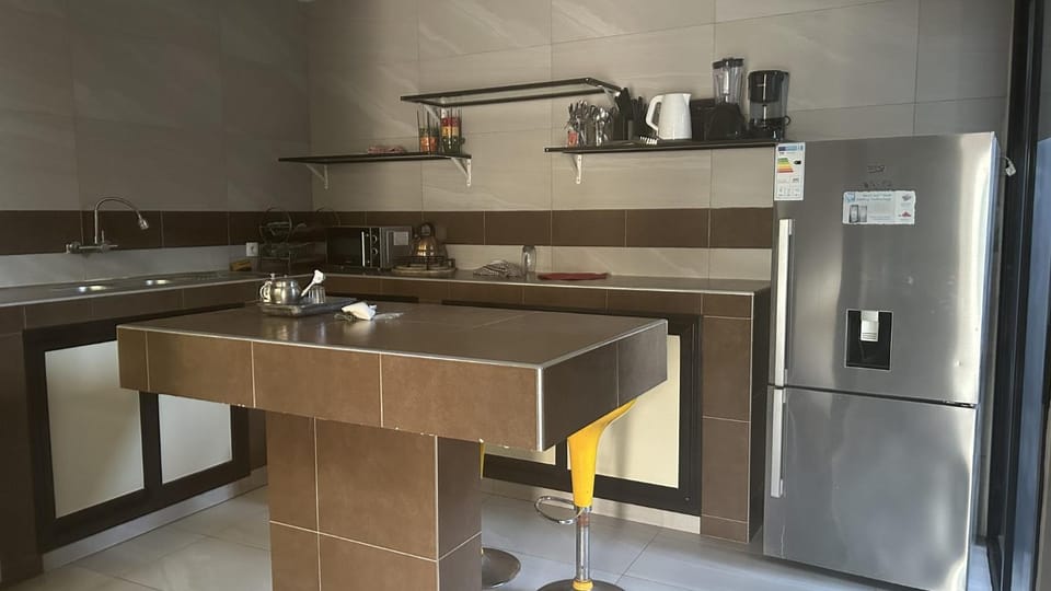 Kitchen or kitchenette, Kitchen or kitchenette