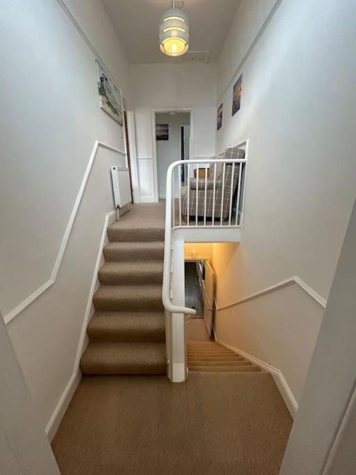 The Pink House Apartment in Torquay