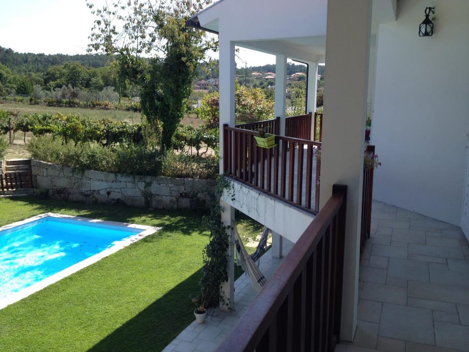 Garden, View (from property/room), Balcony/Terrace, Lounge or bar, Swimming pool