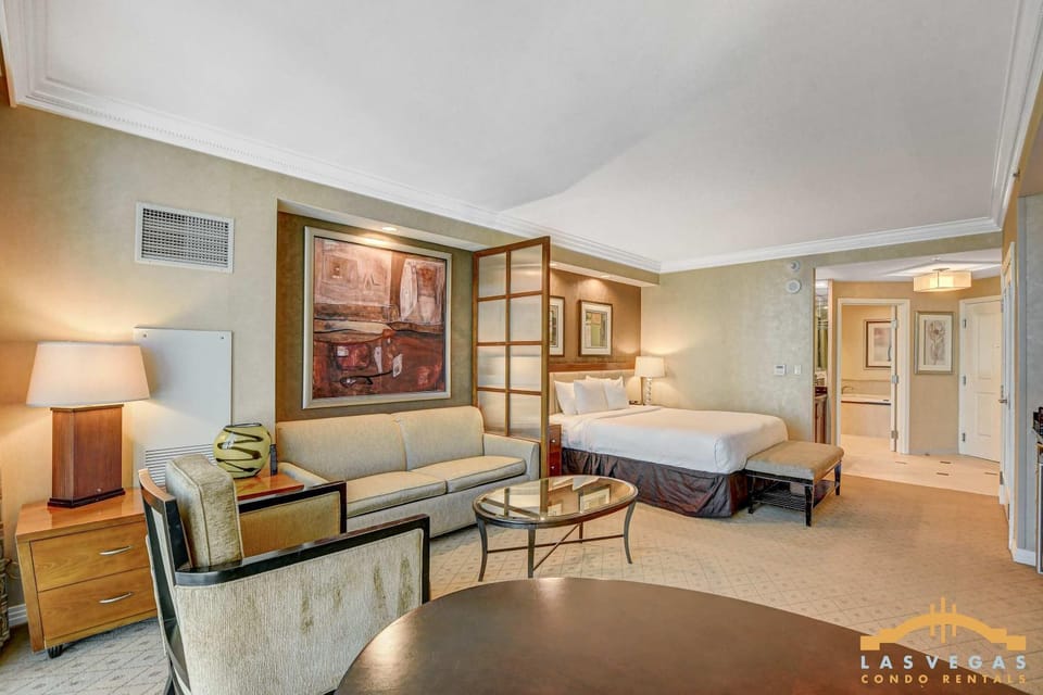 MGM Signature-11-611 Strip View Jacuzzi Studio House in Las Vegas Strip