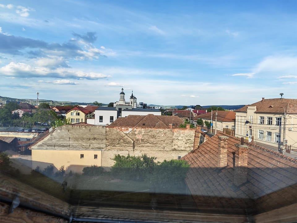Day, Landmark view