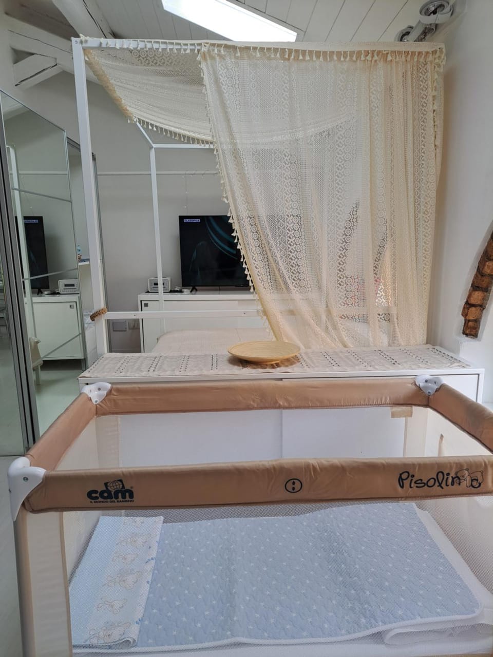 cot