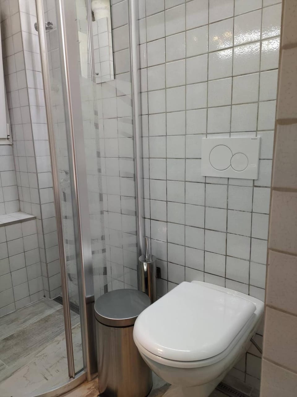 Downtown Apartment with Private Yard YR1 Apartment in Thessaloniki