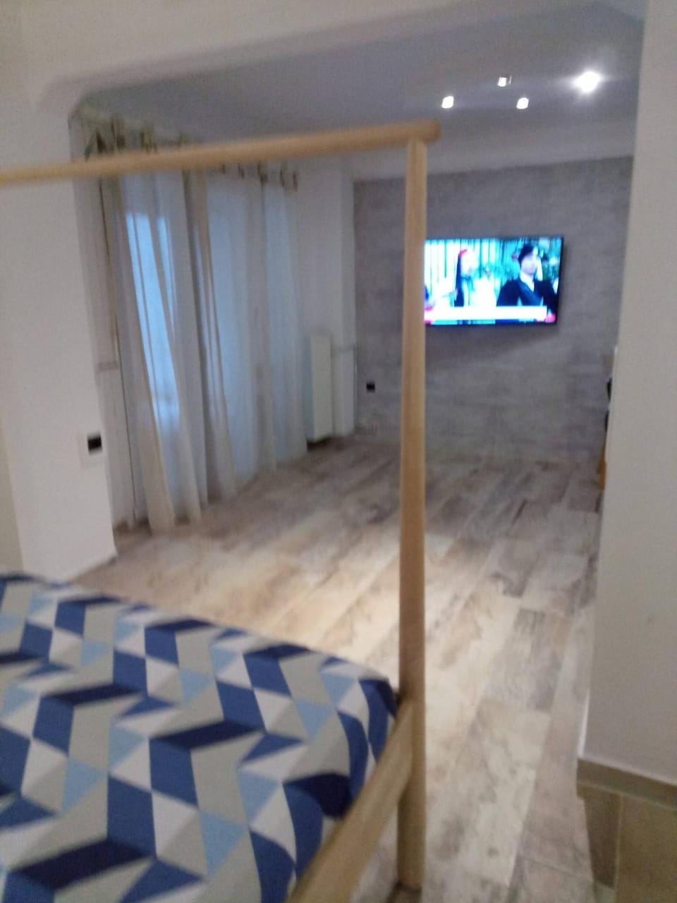 Downtown Apartment with Private Yard YR1 Apartment in Thessaloniki