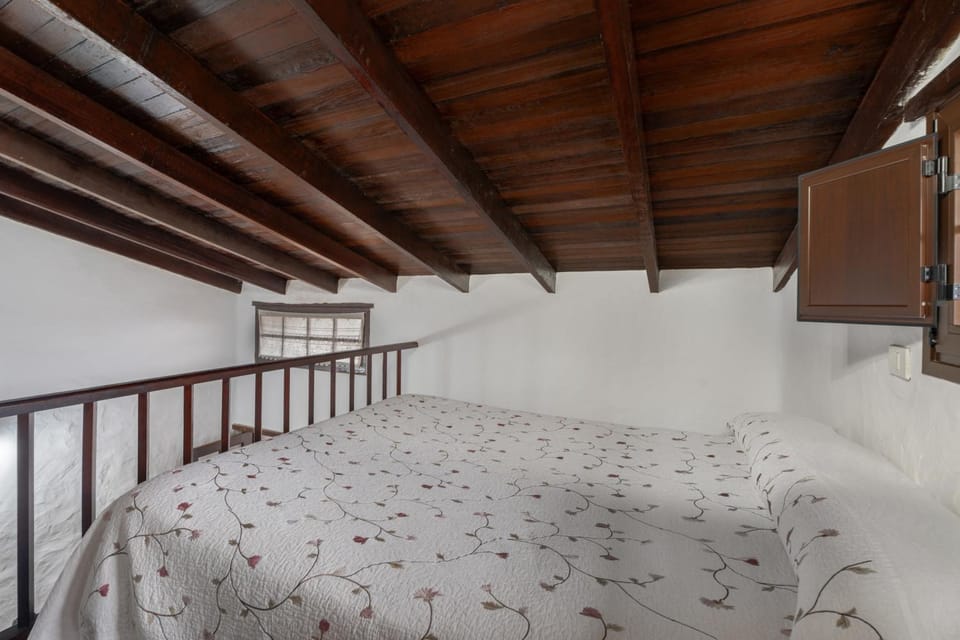Property building, Living room, Bedroom