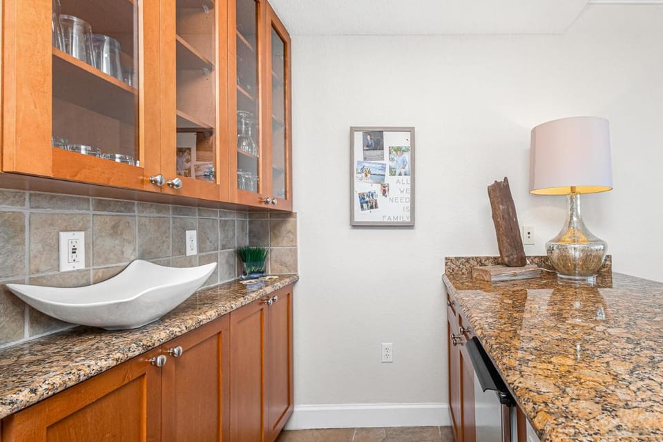Beach Club Gulf Front 3B Condo - 605 Apartment in Pensacola Beach