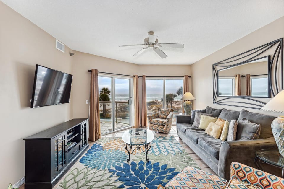 Emerald Isle Gulf Front 2B Condo - 104 Apartment in Pensacola Beach