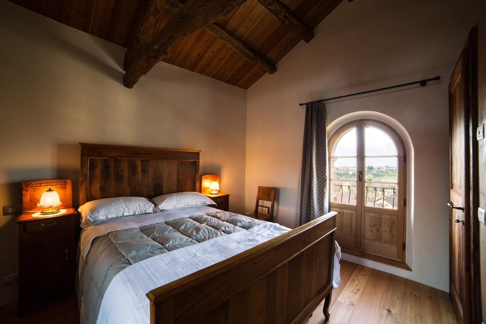 Day, Photo of the whole room, Bedroom