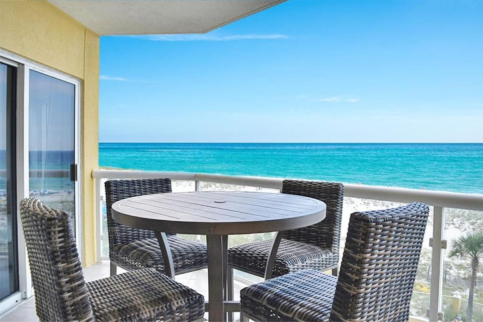 Emerald Isle Gulf Front 2B Condo - 303 Apartment in Pensacola Beach