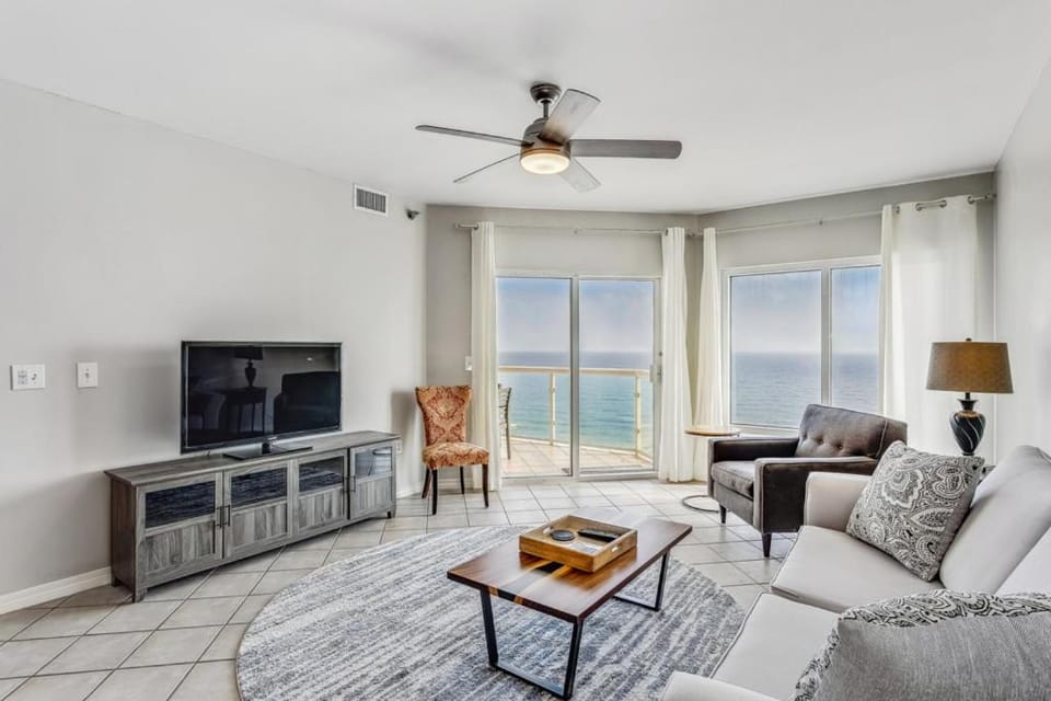 Emerald Isle Gulf Front 2B Condo - 1604 Apartment in Pensacola Beach