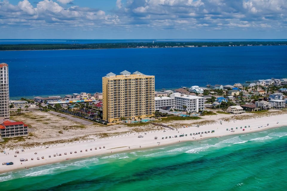 Emerald Isle Gulf Front 2B Condo - 1706 Apartment in Pensacola Beach