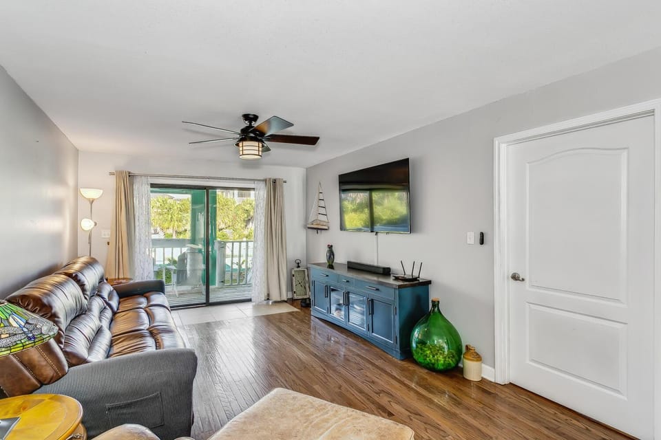 Wave n Sea - Deep Water Cove 2B Townhome House in Pensacola Beach
